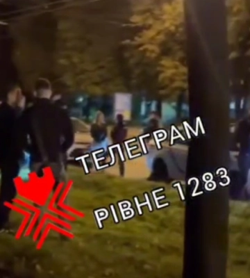 У Рівному патрульні обшукали водійку та її пасажира - і не дарма