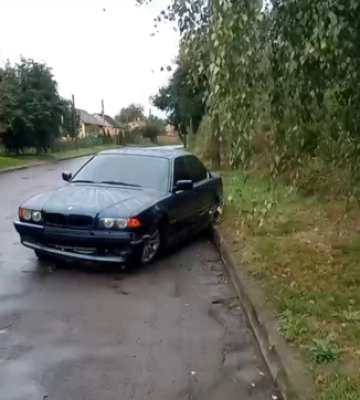 Волинські патрульні перевірили, чи у всіх водіїв увімкнені фари (Фото, відео)
