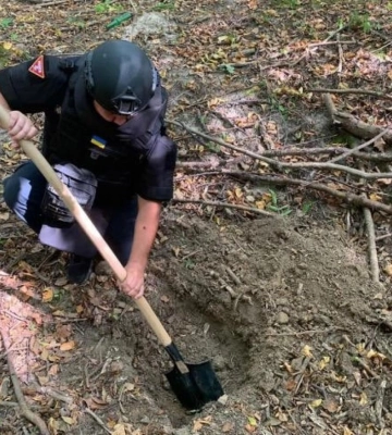 На Рівненщині знайшли 28 боєприпасів, які перебували у бойовому стані