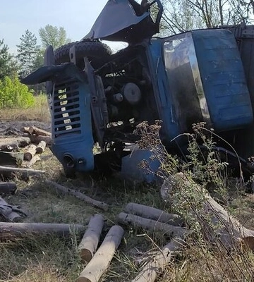 Доба на Харківщині: РФ обстріляла два райони, а на вибуховому пристрої підірвалися два трактористи