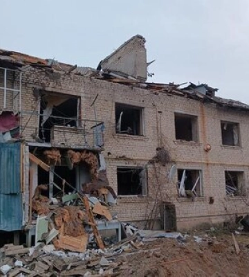 Ворог завдав ракетного удару по селу на Харківщині, двоє постраждалих. ФОТОрепортаж