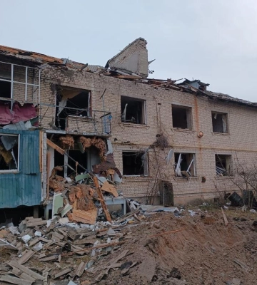 Російська ракета влучила між двома багатоквартирними будинками на Харківщині (ФОТО)