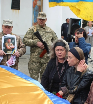 У Полтаві попрощалися з командиром, який загинув на Донеччині
