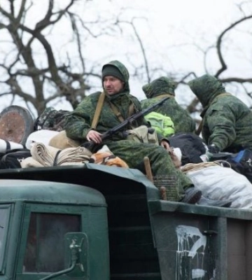 В селах под Мелитополем рашисты массово грабят мирных жителей