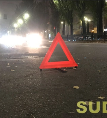 В Киеве пьяный водитель сбил двух мотоциклистов, один из них погиб