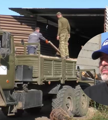 Грузовик трухлявых палок с гвоздями для русских военных: как пытаются "пиариться" фейковые депутаты в Мелитополе 