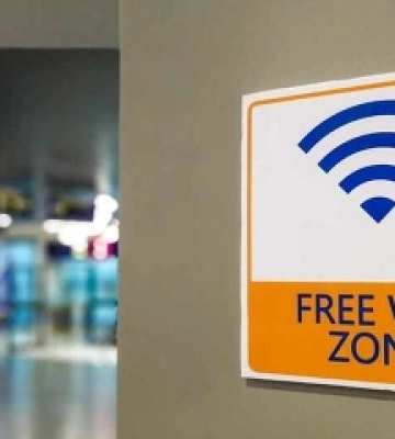 У парках Дніпра зробили безкоштовний Wi-Fi, який працюватиме навіть у блекаут