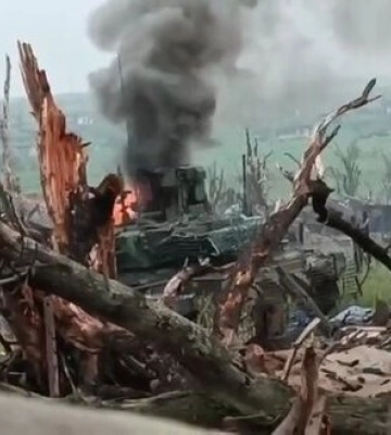 Новейший танк Т-90М &quot;Прорыв&quot; поразили у Марьинки бойцы 79 ОДШБр. ВИДЕО