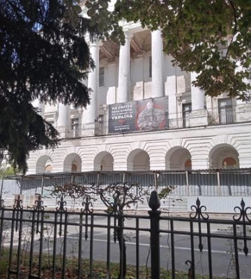 На Кадетському корпусі у Полтави встановили банер на вшанування Юліана Матвійчука