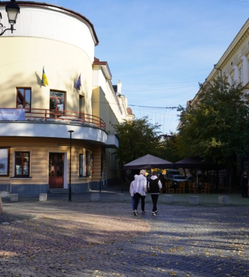 Тут виступали Лесь Курбас, Соломія Крушельницька. Історія будівлі філармонії