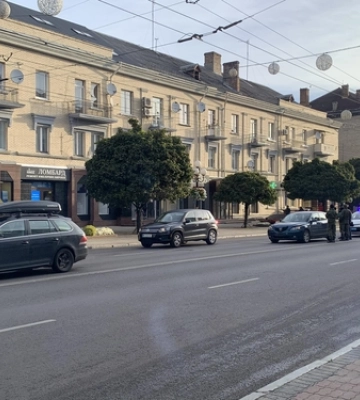 В центрі Луцька – ДТП: рух транспорту ускладнений 