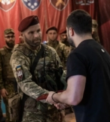 Президент відзначив нагородою захисника з Волині