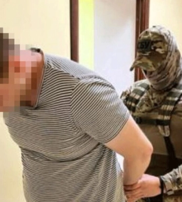 Прикидався рятувальником, щоб коригувати удари: в Одесі викрили чоловіка, якого підозрюють у співпраці з РФ