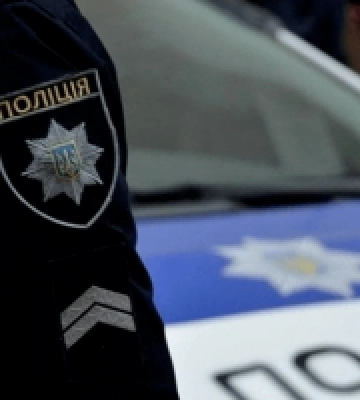 Київські правоохоронці встановлюють причини падіння двох дівчат з даху недобудованого ЖК
