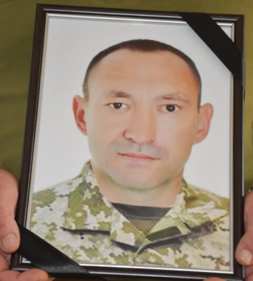 Сьогодні Луцьк в останню путь проведе Героя Юрія Петровського
