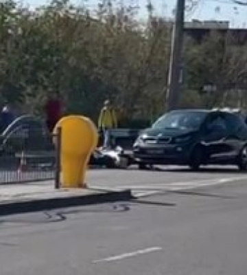 Надійшов виклик про аварію з постраждалими: у Луцьку зіткнулися автомобіль і мотоцикл