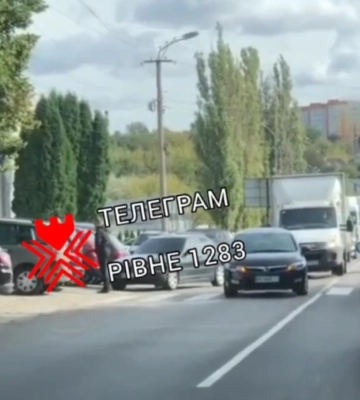 Увага водіям: на одній з вулиць Рівного - ДТП
