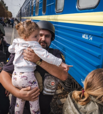 Жители Донецкой области продолжают эвакуироваться в более безопасные регионы Украины — ОДА