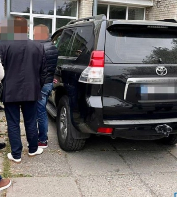 Начальника управління Волинської ОВА підозрюють у хабарництві