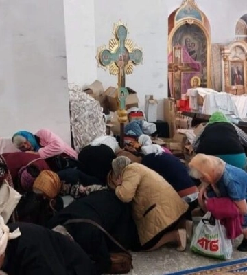 Окупанти обстріляли храм в Херсоні під час служби. Як віряни рятували одне одного 