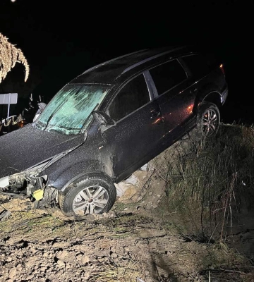 Злетів у кювет: поблизу Костополя водій елітної автівки скоїв ДТП