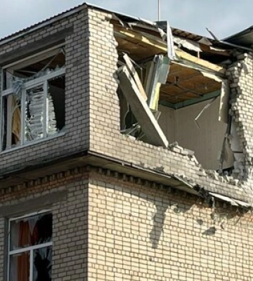 Розбито лікарню: ворог сьогодні п’ять разів атакував Нікопольщину