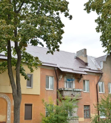 У Дніпрі відремонтували дах будинку після обстрілів