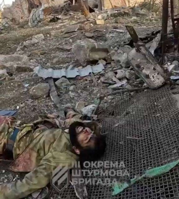 Бійці 3-ї штурмової взяли в полон російського командира: відео