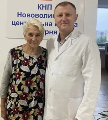 Біль, нудота й здуття: у Нововолинську жінці видалили величезну пухлину