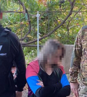 У Запоріжжі СБУ затримала двох агенток ФСБ, які &quot;полювали&quot; на ППО та &quot;зливали&quot; дані ЗСУ