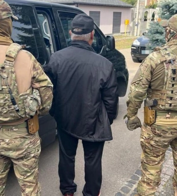 Правоохоронці затримали бізнесмена, який перерахував бойовикам “днр” понад 15 млн грн