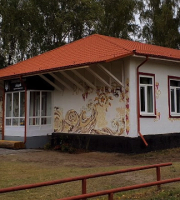 На Чернігівщині відновили столітню школу за традиційною технологією хати-мазанки