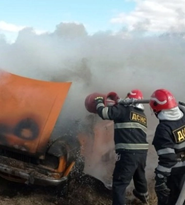 На Кіровоградщині горіли дві автівки (ФОТОФАКТ)