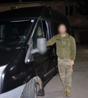Мікроавтобус від медиків Черкащини служить військовим