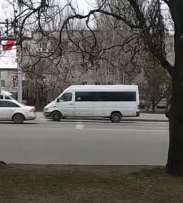 Никакой гарантии, что приедут: жители Мелитополя массово жалуются на работу такси и маршруток
