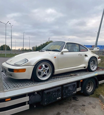 Единственный в мире: в Украине заметили эксклюзивный спорткар Porsche 