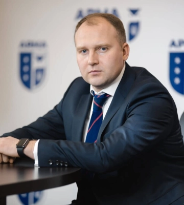 Зеленський звільнив Луніна з посади в. о. голови Полтавської ОВА. Хто буде новим очільником?