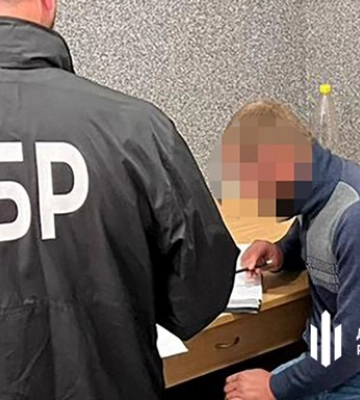 В Черновцах арестовали правоохранителя, который помогал уклонистам выезжать из Украины — ГБР