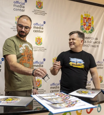 У Житомирській ОВА погасили нову марку «Зброя Перемоги»