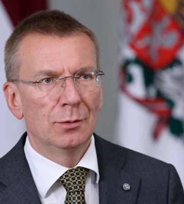 Президент Латвії назвав фактори, які змусять рф припинити війну