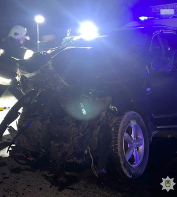 На Хмельниччині у ДТП загинула людина, крім того, поранені 5-ро дорослих та 2-є дітей (ФОТО)