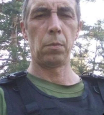 Залишилися без рідної людини дружина, донька, сестри та брат: на Дніпропетровщині проводять в останню путь 54-річного солдата