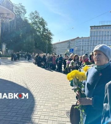 Київ прощається із Ніною Матвієнко. Фоторепортаж