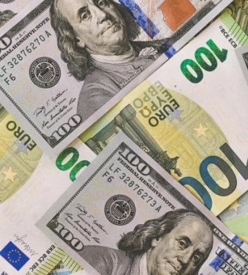 Євро почало рости, а долар дешевшає: який курс валют в Дніпрі 11 жовтня