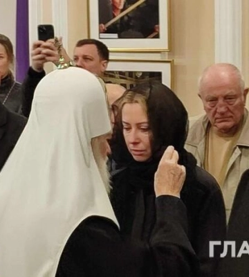 &quot;Моя мама і є Україна&quot;: у Києві прощаються зі співачкою Ніною Матвієнко