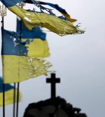 Після удару по Грозі війська РФ атакували поминальну процесію в Херсоні, є поранені – влада