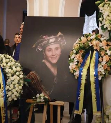 На прощании с Ниной Матвиенко спел хор Веревки, где она была солисткой: видео до мурашек