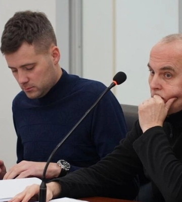 Шуфрича в кайданках привезли на засідання суду: епічне відео