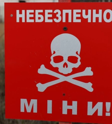 У Снігурівці на Миколаївщині комбайн наїхав на міну — водій поранений