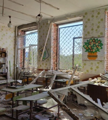 Росіяни обстріляли гімназію у Нікополі. Загинули дві людини